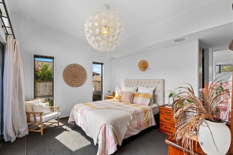 Photo of property in 20 Mcneish Place, Pokeno, 2402