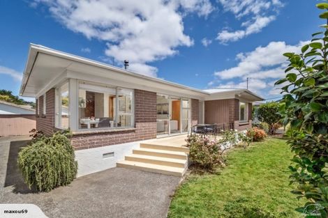 Photo of property in 10 Phillip Street, Pukekohe, 2120