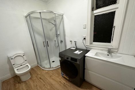 Photo of property in 56 Raroa Road, Kelburn, Wellington, 6012