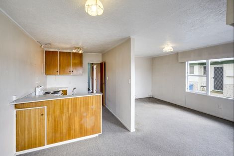 Photo of property in 9/90 Gloucester Street, Greenmeadows, Napier, 4112