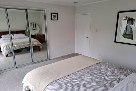 Photo of property in 9 Sealand Place, Mangere Bridge, Auckland, 2022