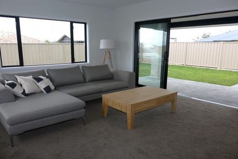 Photo of property in 19 Te Heipora Place, Havelock North, 4130