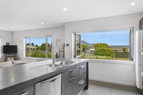 Photo of property in 3 Harling Close, Nukuhau, Taupo, 3330