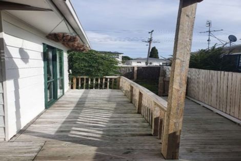 Photo of property in 3a Mawney Road, Henderson, Auckland, 0610