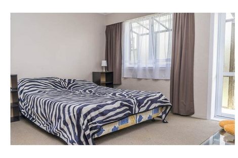 Photo of property in 2/9 Hamilton Road, Papatoetoe, Auckland, 2025