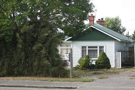 Photo of property in 1 Edward Street, Waimate, 7924