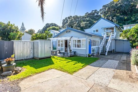 Photo of property in 2 Aputa Avenue, Te Puru, Thames, 3575