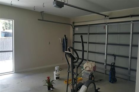 Photo of property in 108 Simpson Road, Henderson Valley, Auckland, 0614