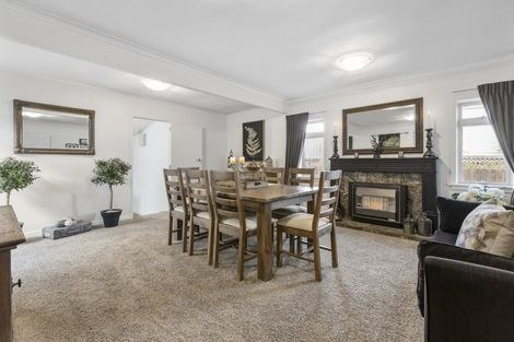 Photo of property in 3 Ngatai Road, Otumoetai, Tauranga, 3110