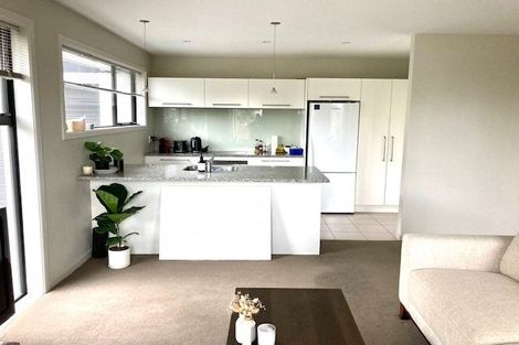 Photo of property in 33 Augusta Street, Redcliffs, Christchurch, 8081