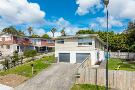 Photo of property in 2/30 Kathleen Street, Totara Vale, Auckland, 0627