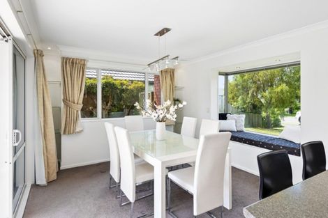 Photo of property in 3 Belgrove Place, Parklands, Christchurch, 8083