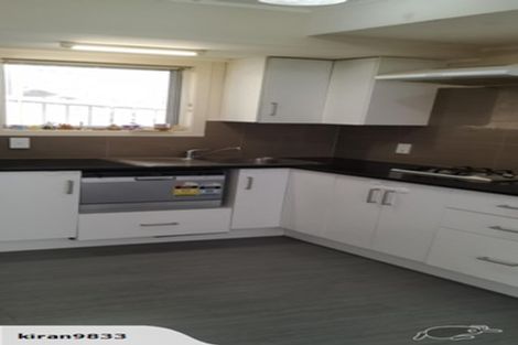 Photo of property in 27b Stott Avenue, Birkdale, Auckland, 0626