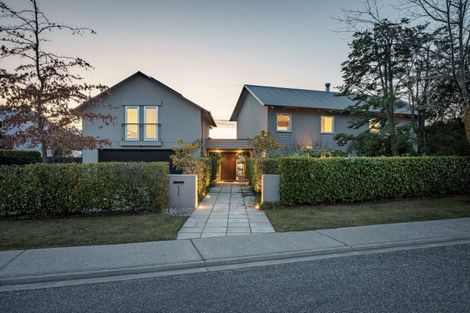 Photo of property in 1 Briar Bank Drive, Wanaka, 9305