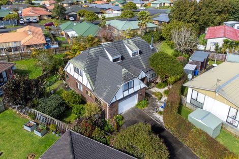 Photo of property in 17 Justamere Place, Weymouth, Auckland, 2103
