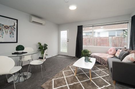 Photo of property in 3/176 Yaldhurst Road, Sockburn, Christchurch, 8042