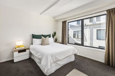 Photo of property in 2/464 Adelaide Road, Berhampore, Wellington, 6023