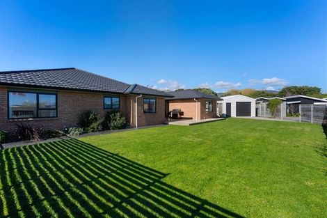 Photo of property in 7 Pohatu Lane, Otaki, 5512