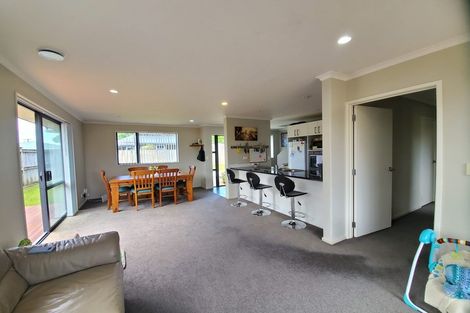 Photo of property in 20a Duncan Avenue, Te Atatu South, Auckland, 0610