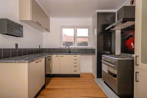 Photo of property in 27 Colvin Street, Westport, 7825