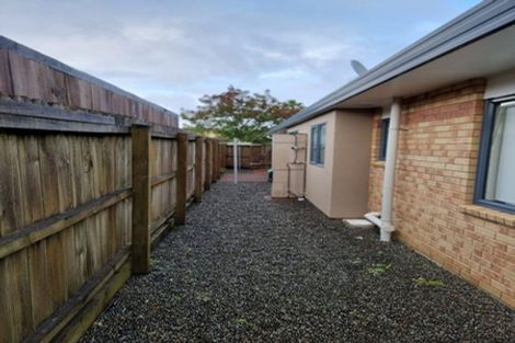 Photo of property in 55 Newbliss Crescent, East Tamaki Heights, Auckland, 2016