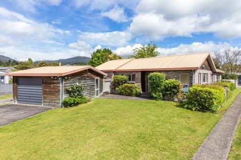 Photo of property in 12 Runuku Grove, Turangi, 3334