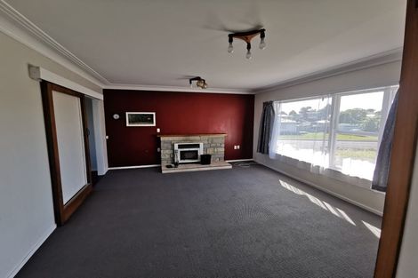 Photo of property in 6 Sterling Avenue, Manurewa East, Auckland, 2102