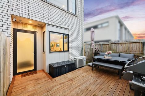 Photo of property in 32a Titoki Street, Te Atatu Peninsula, Auckland, 0610