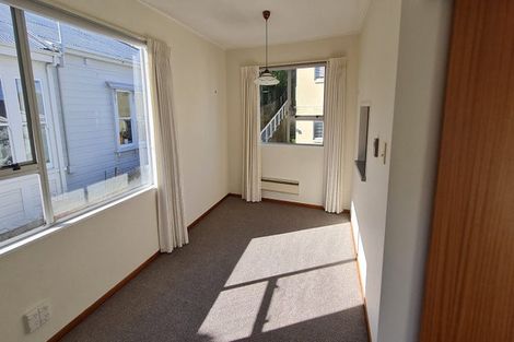 Photo of property in 2/39 Waipapa Road, Hataitai, Wellington, 6021