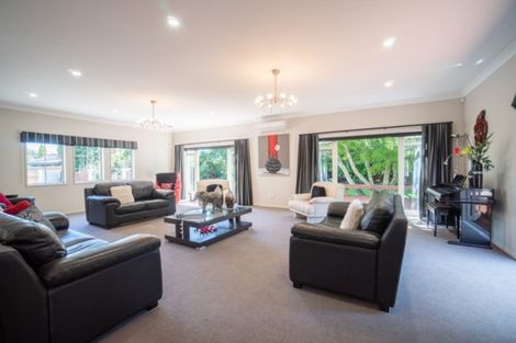 Photo of property in 26 Pahiatua Street, Hokowhitu, Palmerston North, 4410