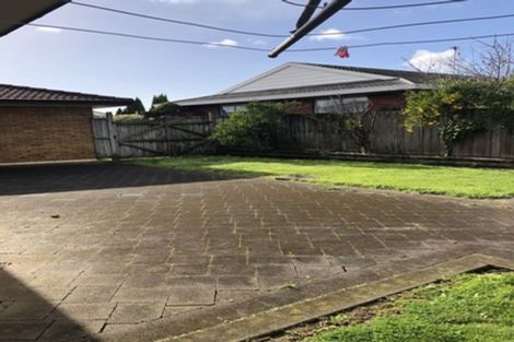 Photo of property in 26 Crescent Hills Court, Northpark, Auckland, 2013