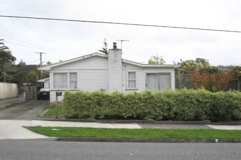 Photo of property in 62 Horoeka Street, Stokes Valley, Lower Hutt, 5019