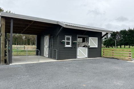 Photo of property in 28 Arcus Road, Te Horo, Otaki, 5582