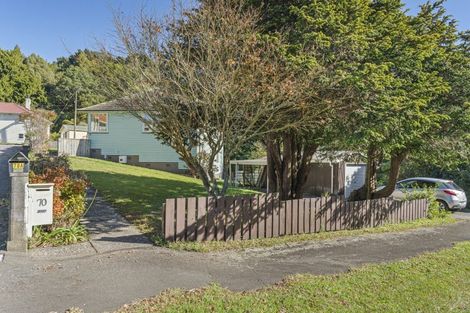 Photo of property in 70 Glenpark Avenue, Frankleigh Park, New Plymouth, 4310