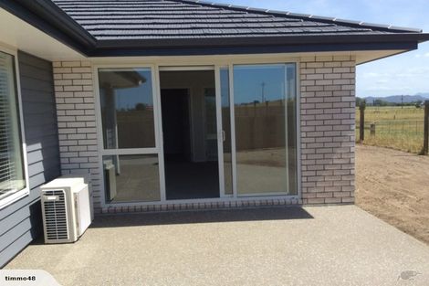 Photo of property in 12 Kotare Place, Sandspit, Warkworth, 0982