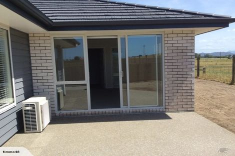 Photo of property in 12 Kotare Place, Sandspit, Warkworth, 0982