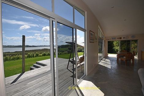 Photo of property in 245 Metcalfe Road, Matakohe, 0593