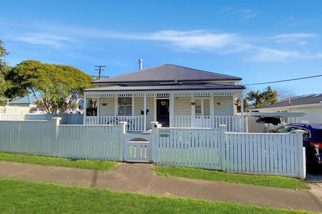 Photo of property in 209 Victoria Road, Devonport, Auckland, 0624