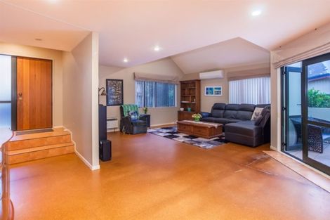 Photo of property in 90d Atkinson Road, Titirangi, Auckland, 0604