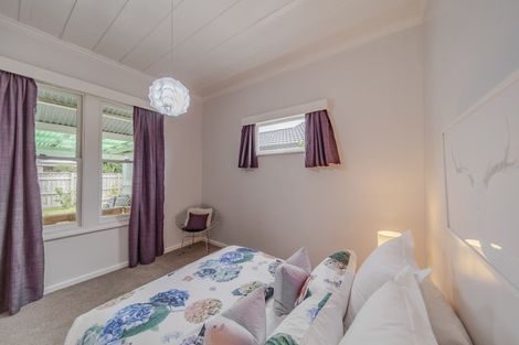 Photo of property in 40 Middle Road, Havelock North, 4130
