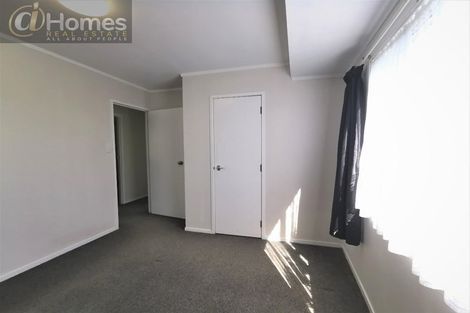 Photo of property in 44 Cedar Heights Avenue, Massey, Auckland, 0614