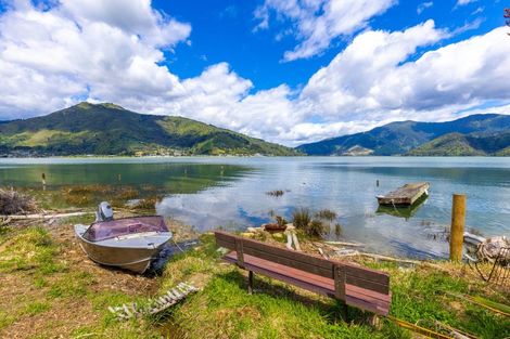 Photo of property in 257 Queen Charlotte Drive, Havelock, 7281