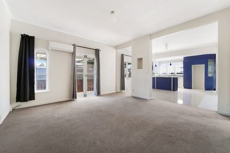 Photo of property in 345 Main Road, Huapai, Kumeu, 0810
