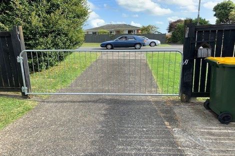 Photo of property in 100 Kitchener Road, Waiuku, 2123