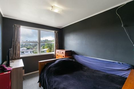 Photo of property in 60 Lauderdale Road, Birkdale, Auckland, 0626