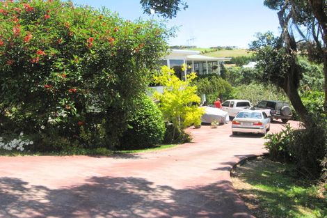 Photo of property in 3 Seaview Road, Cable Bay, 0420