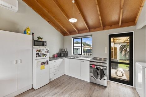 Photo of property in 27 Ruanui Street, Himatangi Beach, Foxton, 4891