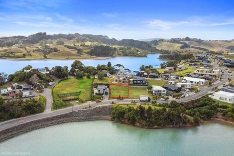 Photo of property in 7 Rangitahi Road, Raglan, 3225