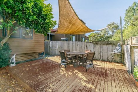 Photo of property in 2/60 Centorian Drive, Windsor Park, Auckland, 0632