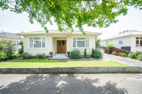 Photo of property in 76 Havill Street, Takaro, Palmerston North, 4410